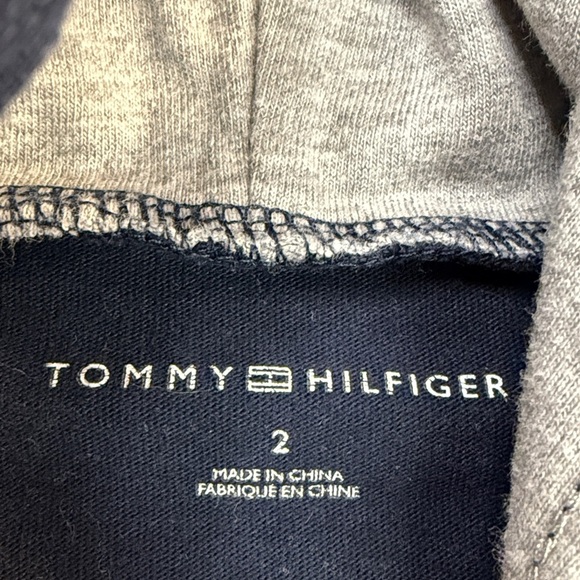 Tommy Hilfiger - Dark Blue Hoodie with Red Accents - Picture 3 of 3